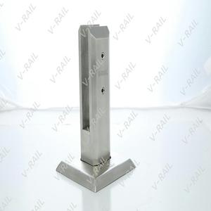 Premium V Rail Modern Acero inoxidable Barandilla Spigot Fuerte elegante Pasamanos Soporte Escalera Balcón Cubierta Exterior Villa de vidrio - Product Image 1