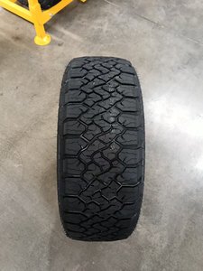 Neumático Radial LCH T-REX LT215/75R15 100/97Q 6PR Nuevo con 3 Años de Garantía para Reemplazo/Reparación - Product Image 4