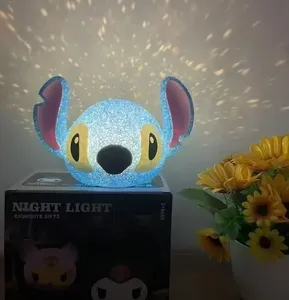 <span class=keywords><strong>Lampe</strong></span> de projection de particules Hot Stitch, veilleuse mignonne de dessin animé Lilo & Stitch, <span class=keywords><strong>lampe</strong></span> de lecture 3D, <span class=keywords><strong>lampe</strong></span> de bureau créative, cadeaux pour enfants - Product Image 1