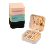 Boîte de rangement à bijoux en cuir PU de luxe, forme carrée, portable, avec fermeture éclair, mini étui de voyage pour bijoux