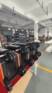 Valise Électrique FUTUREJOY Prix Usine Faible MOQ Emballage 100% Personnalisé Sans Frais de Minion Vente en Gros - Product Image 6