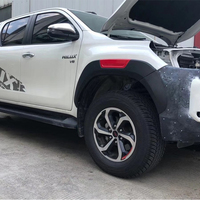 FFD43 Accessoires 4x4 de haute qualité Pièces automobiles Gris ABS avec garniture argentée Évasements de garde-boue étendus pour Toyota Hilux Revo