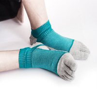 Chaussettes de sport à cinq doigts et à orteils en coton personnalisées, décontractées et à motifs colorés