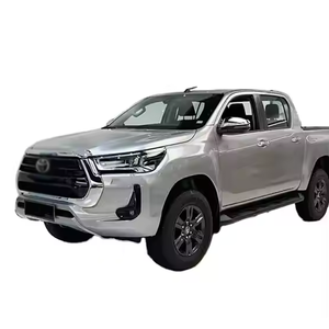 Compre el <span class=keywords><strong>Toyota</strong></span> <span class=keywords><strong>HiLux</strong></span> 2024 2025 en oferta: Camioneta <span class=keywords><strong>4x4</strong></span> <span class=keywords><strong>de</strong></span> doble cabina, volante a la izquierda, asientos <span class=keywords><strong>de</strong></span> cuero, modelo con interior oscuro - Product Image 1