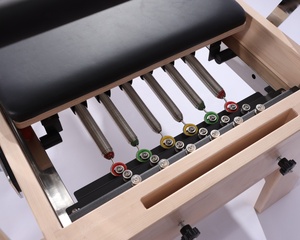 LUMINE Cadillac de Pilates multifonctionnel en érable robuste, avec système de résistance réglable et <span class=keywords><strong>trapeze</strong></span> complet, pour tous niveaux - Product Image 2