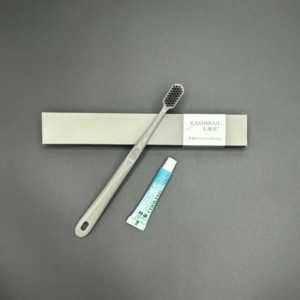Customized Luxury Hotel One-time Use Eco-friendly Grey Premium Standalone Packaging Toiletry Set Shower Gel Toothbrush <strong>razor</strong> - Product Image 2