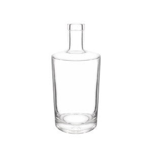 Nouveau design de <span class=keywords><strong>bouteille</strong></span> de distributeur d'alcool en verre transparent avec logo personnalisé <span class=keywords><strong>bouteille</strong></span> ronde de 750ml en verre avec bouchon en liège - Product Image 4