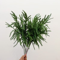 Pommes de pin artificielles, branches et feuilles de sapin chinois, feuilles pour arrangements floraux sur le thème de la forêt, décoration de chambre d'hôtel
