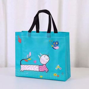 Sacs de courses pliables et réutilisables en tissu non tissé personnalisés pour le rangement des chaussures et les cadeaux - Product Image 5