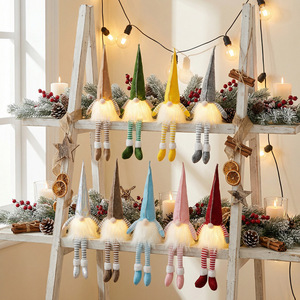 Adornos Navideños Luminosos Creativos de Duendes con Patas Suaves en Postura Sentada, Gnomos sin Rostro para el Hogar y Ventanas - Product Image 2