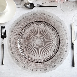 Assiettes de présentation romantiques <span class=keywords><strong>en</strong></span> verre rose 13 pouces à bord festonné gaufré pour douche nuptiale et banquet - Product Image 6