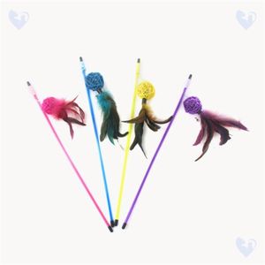 Colorato interattivo <span class=keywords><strong>Pet</strong></span> Stick Teaser giocattolo con piume di Rattan per il gioco di Puzzle e il movimento - Product Image 1