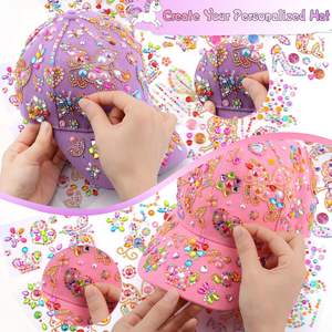 Autocollants décoratifs OEM mignons en forme <span class=keywords><strong>de</strong></span> pierres précieuses <span class=keywords><strong>pour</strong></span> casquettes <span class=keywords><strong>de</strong></span> baseball – Créez votre propre casquette <span class=keywords><strong>pour</strong></span> adultes et adolescents – Vente chaude - Product Image 1