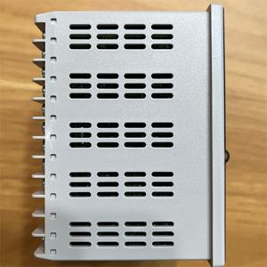 C36TC0UA1000 C36TC0UA1200 C36TC0UA1400 C36TC0UA2400 C36TC0UA3400 C36TC0UA3400m300 Régulateur d'affichage numérique C36TR1UA3300 - Product Image 3