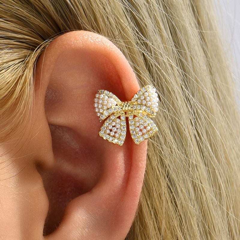 Popular White Pearl Clip Earrings Silver