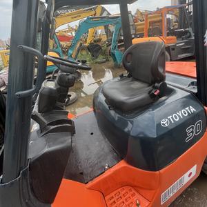 รถยกโตโยต้า FD30 ดีเซล 3 ตัน FD50 ประสิทธิภาพสูง มือสอง พร้อมมอเตอร์และลูกปืน นำเข้าจากญี่ปุ่น มีสินค้าในสต็อก - Product Image 3