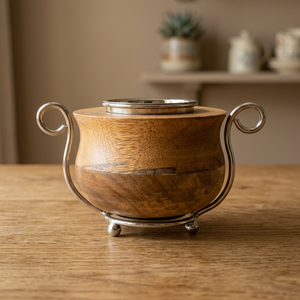 Quemador de incienso de sándalo hecho a mano con asas de metal, difusor de aromaterapia para decoración del hogar, uso durante todo el año. - Product Image 1