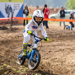 Vélo électrique pour enfants, vélo tout-terrain pour enfants avec moteur 650W pour la compétition sportive BMX, moto de course V1 pour enfants - Product Image 3