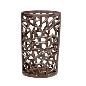 Vase à fleurs moderne en aluminium fait main de luxe - Vase de présentation léger et écologique pour baptême et décoration intérieure - Product Image 1