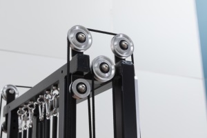 Máquina Smith de Acero Reforzado <span class=keywords><strong>con</strong></span> Poleas Altas/Bajas, Multifunción para Gimnasio en Casa, Uso Universal, Incluye Barras de Remo Bajo - Product Image 5