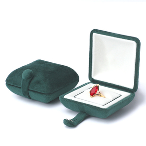 The best-selling luxury dark green velvet ring box jewelry packaging display necklace earrings bracelet jewelry box wholesale