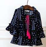 Camiseta al por mayor con nuevo diseño de cuello en V y estampado a máquina - Product Image 4