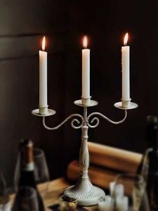 Centros de Mesa Decorativos para Bodas, Candelabros Modernos de 8 Brazos, Centro de Mesa Acrílico Dorado Transparente - Product Image 2