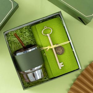 Ensemble de cadeaux d'entreprise personnalisés 3 en 1 avec logo promotionnel pour femmes et hommes, carnet de notes de luxe, cadeaux d'affaires pour les clients - Product Image 4