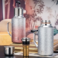 Gobelet Isotherme Grande Capacité 1000ml en Titane Plaqué avec Poignée, Infuseur à Thé, Jauge de Température et Dégradé de Couleurs pour Extérieur et Maison - Vente en Gros