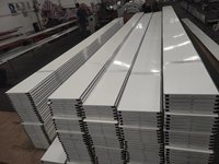 Panel de Techo Lineal de Aluminio Resistente al Viento con Perfil en S, Suspendido para Sala de Estar, Gasolinera, Centro Comercial, Gimnasio al Aire Libre, Ignífugo
