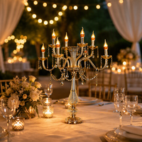 Candélabre en cristal doré à plusieurs bras avec éclairage LED, centre de table pour mariage, porte-bougie en cristal pour la décoration de fête de mariage