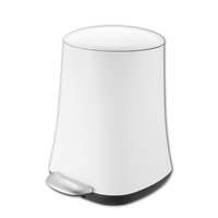 Mini poubelle de toilette en plastique 5L avec pédale à pédale Structure en acier à fermeture douce Recyclage des déchets de cuisine