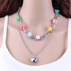 Collier à fleurs multicouches de style coréen, collier en alliage de zinc pour femmes avec pendentif en forme de cœur, bijoux tendance - Product Image 2