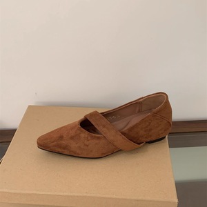 Nuove Scarpe da Donna 2026 Stile Coreano in Camoscio Tinta Unita con Punta Affusolata, Cinturino con Fibbia Metallica e Tacco Interno Rialzato, Modello Granny Autunnale - Product Image 6