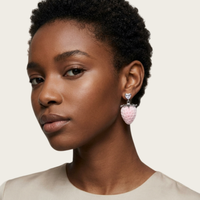 Collier tendance avec pendentif fraise, pince à cheveux fraise rose, boucles d'oreilles clous fraise, bijoux mignons pour femmes