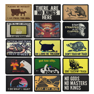 กระเป๋าเป้สะพายหลังแนวยุทธวิธีมีห่วงคล้องแขนพิมพ์ลายสัตว์มีเอกลักษณ์ - Product Image 1