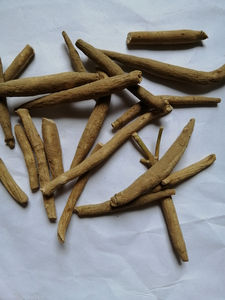 Racines <span class=keywords><strong>d</strong></span>'ashwagandha brutes indiennes de haute qualité, meilleur prix, nouvelle ashwagandha séchée pour le thé - Product Image 2