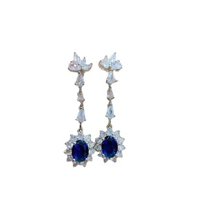 Pendientes Largos de Diseño con Circonita Azul Oscuro de Corte Ovalado de 6*8mm, Joyería de Moda Simple y Ecológica de Cobre para Mujer - Product Image 1