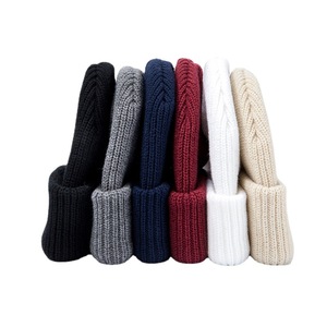 Bonnet personnalisé pour homme en acrylique tricoté plat, chaud pour l'hiver, couleur unie, décontracté, ajustable, avec rivet nœud, pour adulte - Product Image 5