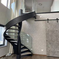 Escalier en colimaçon en verre pour villa, utilisation intérieure et extérieure, design moderne en acier