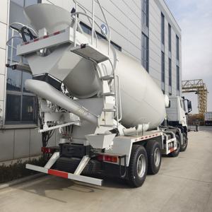 Camion malaxeur à béton Sinotruk Howo Nx 371Hp 8X4 12Cbm avec pompe, camion de transport de ciment, directement de l'usine - Product Image 6