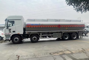 Vente directe usine : Camion-citerne Foton 3 essieux en acier au carbone, très populaire en Asie du Sud-Est, avec enrouleur de tuyau - Product Image 4