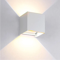 Applique murale simple moderne Décoration LED 3000K 5W Types de lampes murales en aluminium