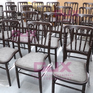 Fábrica personalizada <span class=keywords><strong>de</strong></span> lujo China Metal banquete sala <span class=keywords><strong>de</strong></span> fiestas Napoleón boda muebles <span class=keywords><strong>sillas</strong></span> y mesa para eventos - Product Image 3