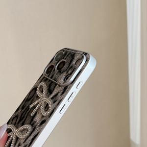Funda Personalizada con Diseño de Leopardo <span class=keywords><strong>y</strong></span> Diamantes de Imitación para iPhone 17 Pro Max, Funda Protectora para iPhone 16 para Mujer - Product Image 3