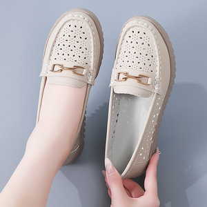Mocassins transfrontaliers d'été respirants en PU massif évidé avec semelle extérieure en caoutchouc thermoplastique, chaussures <span class=keywords><strong>bateau</strong></span> à enfiler grande taille pour - Product Image 1