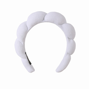 Ensemble OEM personnalisable fait main de bandeaux et de bracelets de lavage facial en <span class=keywords><strong>tissu</strong></span> éponge torsadé effet nuage à couronne haute pour femmes et filles, pour les soins de la peau - Product Image 4