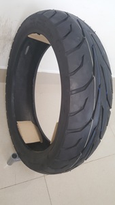 PNEU DE MOTO POUR AUTOROUTE 110/70-17 Pneu de moto sans chambre à air pour conditions routières mixtes Durable Longue durée - Product Image 4