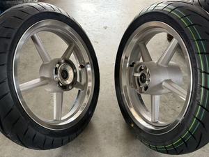 Neumático de Motocicleta KABIN Nuevo de 14 Pulgadas, Patrón de Banda de Rodadura de Carreras, Agarre Fuerte, Manejo Estable, Carcasa de Neumático de Compuesto de Goma Duradero - Product Image 4