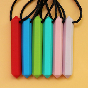 Collier pendentif en silicone de qualité alimentaire pour bébé, vente chaude, pendentifs créatifs multicolores géométriques en forme de crayon et de pierre précieuse - Product Image 1